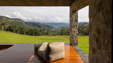 Casa Entre Peraus