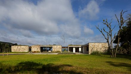 Casa Entre Peraus