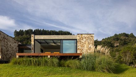 Casa Entre Peraus