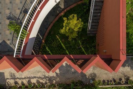 Creative Usage Of Bricks & Earth