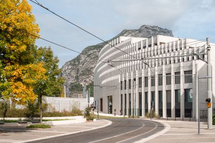 Presqu‘île - Spring Office