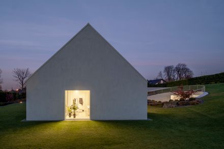 Yaw House
