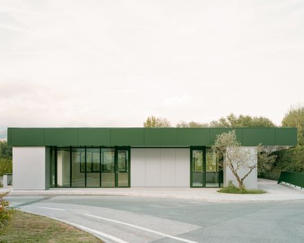 In Limine Gatehouse