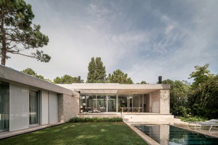 House By The Sea