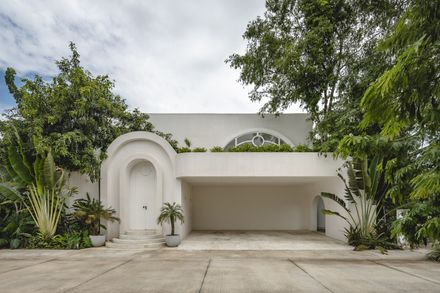 Eclipse House