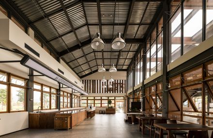 Zhuhai Chillong Dreamland Barn Restaurant