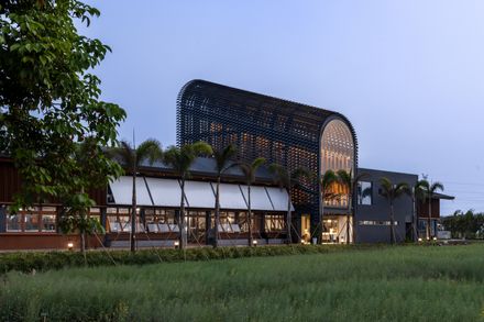 Zhuhai Chillong Dreamland Barn Restaurant