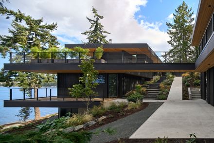 Layer House