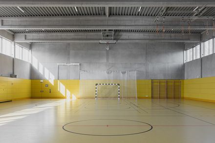 Lew-Tolstoi-School