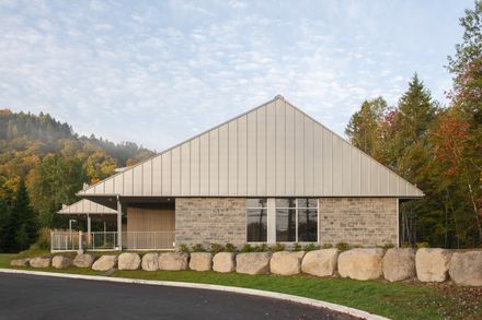 Des Cimes Dental Clinic