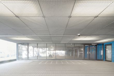 Neckarbogen Neighborhood Parking Garage