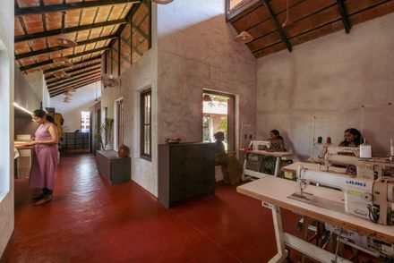 Śhālā Twam Community Hub