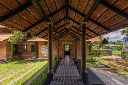 Śhālā Twam Community Hub