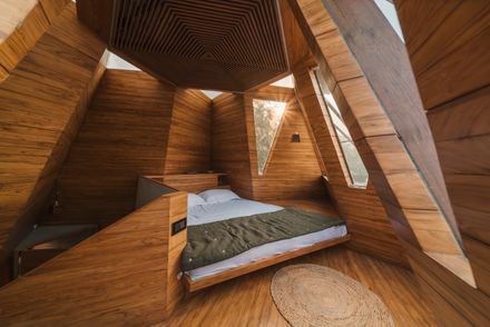 Jugnoo Cabin