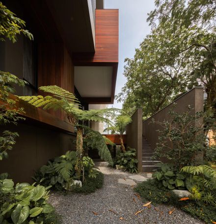 Kenari House