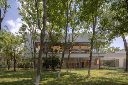 China Resources Wuhan Optics Valley Runjing Park Commercial Renewal