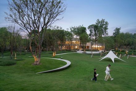 China Resources Wuhan Optics Valley Runjing Park Commercial Renewal