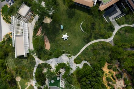 China Resources Wuhan Optics Valley Runjing Park Commercial Renewal