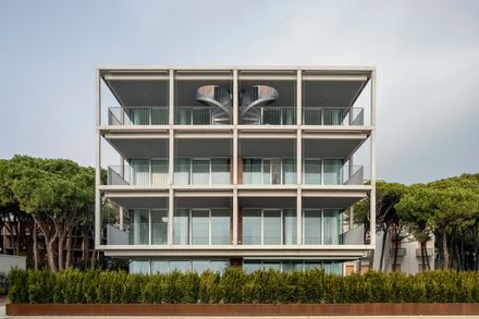 G-Beach Residence