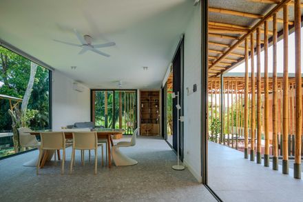 Anjung House