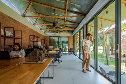 Anjung House