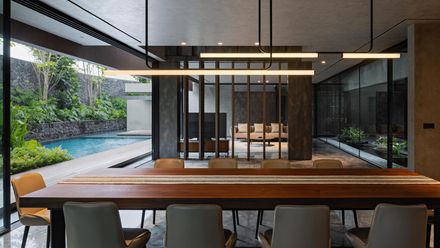 El House