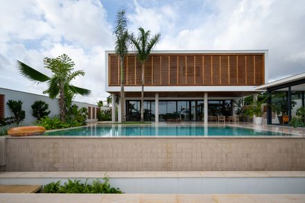 Villa Riviera Golf Residence