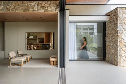 Virtis House