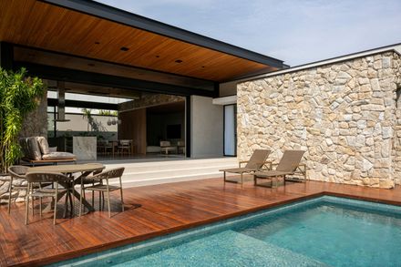 Virtis House