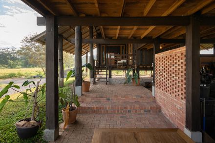 Raintree Lane Farm House