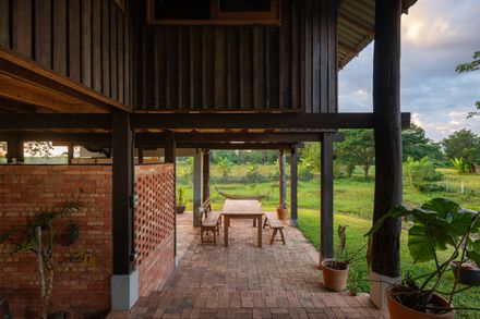Raintree Lane Farm House