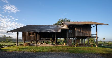 Raintree Lane Farm House