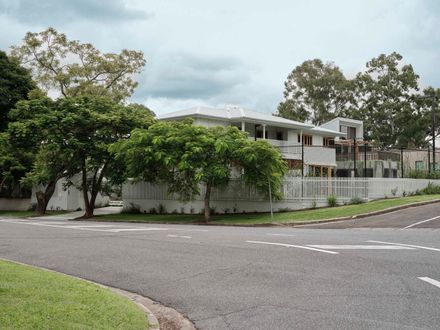 Riverton House