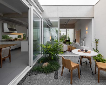 Yano House