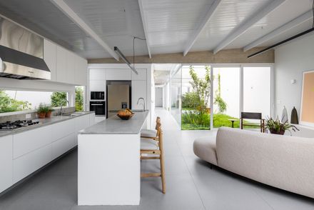 Yano House