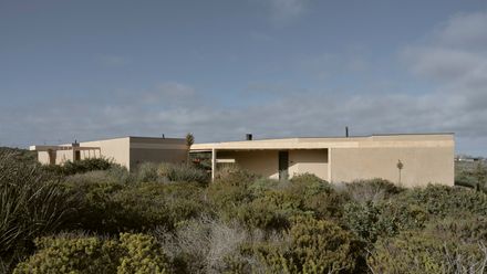 Jardinera House