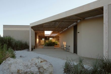 Jardinera House