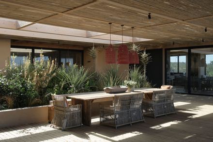 Jardinera House