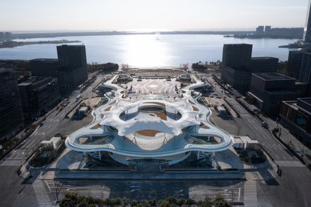 滴水湖地下鉄駅の改修