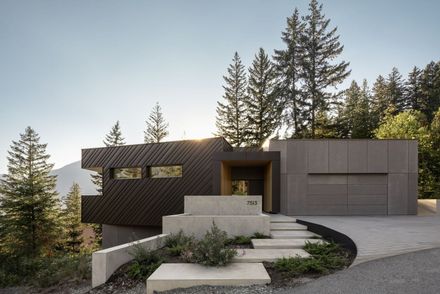 Passive House Forest Retreat