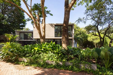 Refugio House