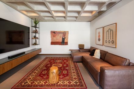 Refugio House