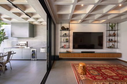 Refugio House