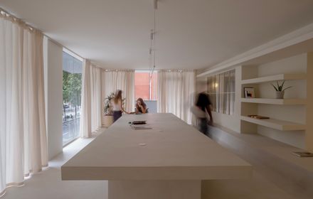 Unwhite Office