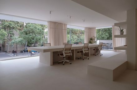 Unwhite Office
