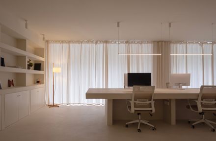 Unwhite Office