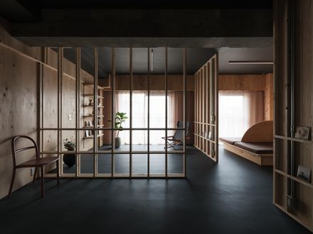 Six-grid House In Osaka