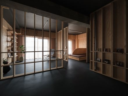 Six-grid House In Osaka