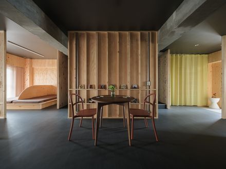 Six-grid House In Osaka