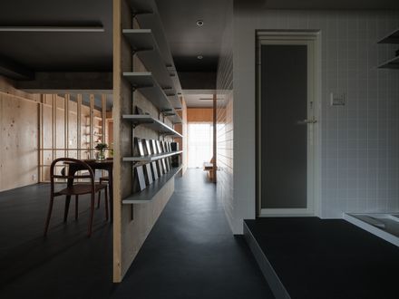 Six-grid House In Osaka